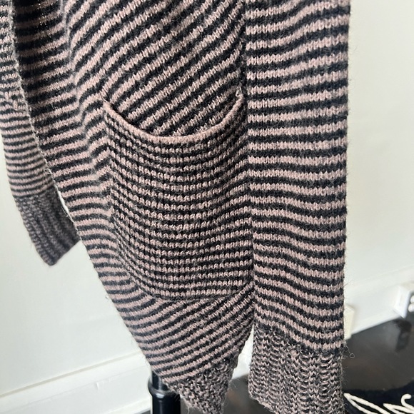 Asymmetrical Striped Cardigan Sweater with Pockets - Picture 4 of 8